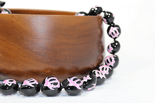 Honu Kukui Nut Pink Lei