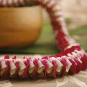 Kihi (kee-hee) Lei