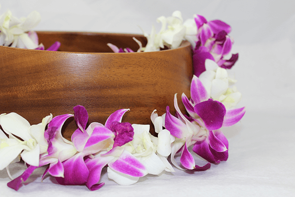 Mixed Orchid White Lei