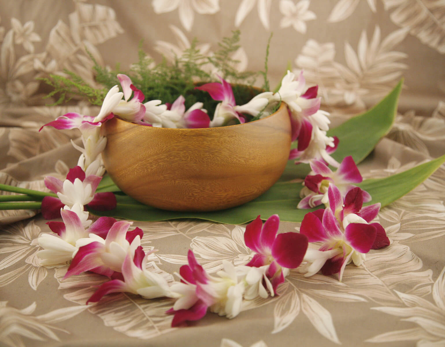purple dendrobium orchid lei